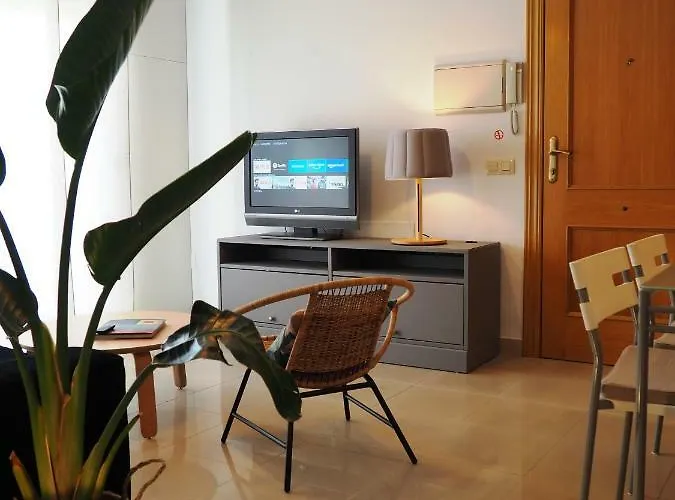 Boliches Wifi 300 M Playa * 푸엔히롤라